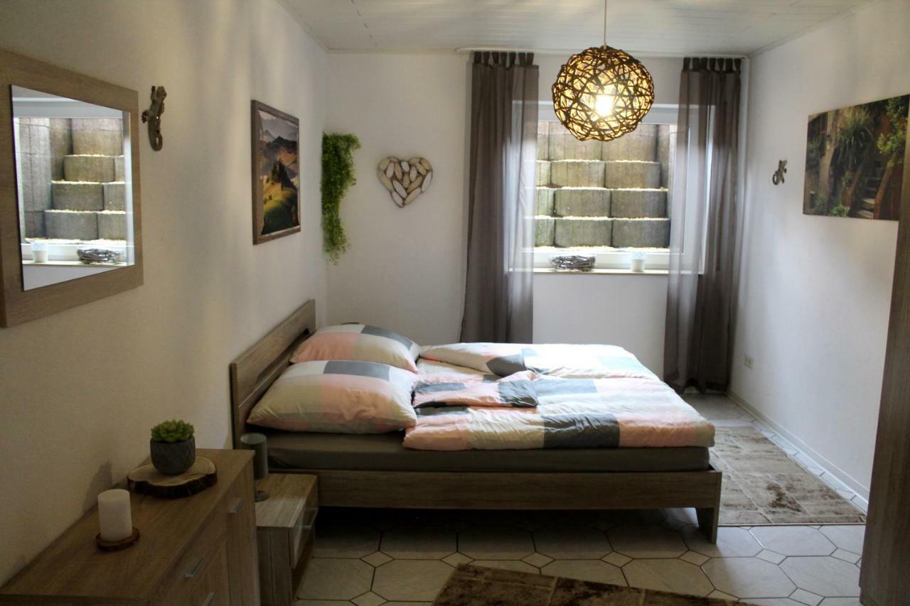 Ferienwohnung " Gecko 2 " Андернах Екстериор снимка