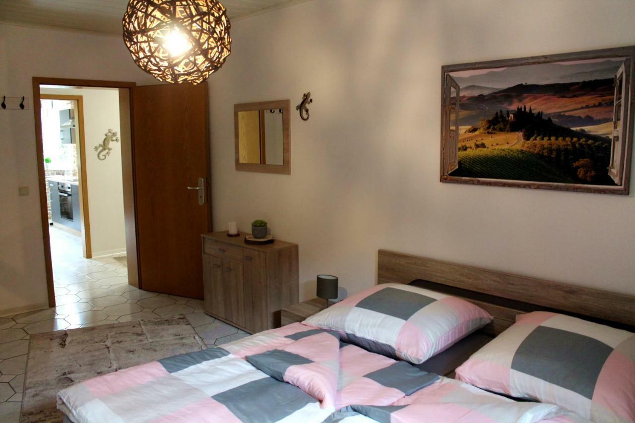 Ferienwohnung " Gecko 2 " Андернах Екстериор снимка
